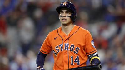 Mauricio Dubón no tuvo minutos en la derrota (4-11) de los Astros de Houston ante los Rangers.