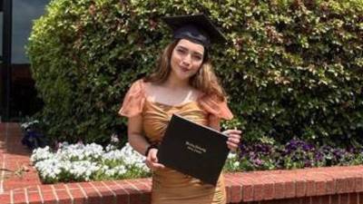 Durante sus cuatro años en Harding University sobresalió por su liderazgo y excelentes calificaciones, también aprovechó cada oportunidad para dar a conocer la cultura hondureña.