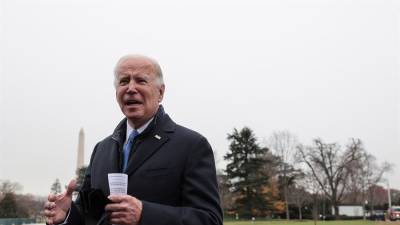 Fotografía de archivo del presidente estadounidense Joe Biden en el jardín sur de la Casa Blanca.