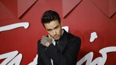 El cantante británico Liam Payne falleció tras caer de un balcón.