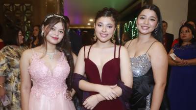 Juventud. Astrid Castellón, Melissa Rodríguez y Jazmín Ramírez. FOTOS: HÉCTOR EMILIO PAZ.