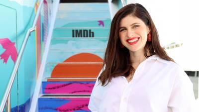La actriz Alexandra Daddario en la reciente edición del San Diego Comic-Con 2024.