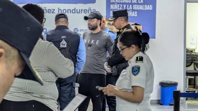Gilbert Reyes llegó al aeropuerto internacional de Golosón de La Ceiba.