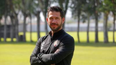 Benjamín Mora mostró su total respeto por el Olimpia. El DT del Atlas se ilusiona con la Liga de Campeones de Concacaf.