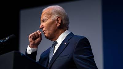 Biden suspendió sus eventos de campaña tras dar positivo por covid 19.