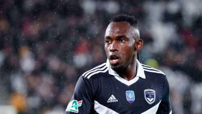 Alberth Elis sigue en recuperación tras la fractura en su brazo izquierdo que sufrió en la Copa Oro 2023.