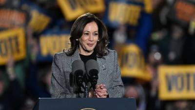 La candidata demócrata, Kamala Harris, suma el apoyo de la hija del expresidente Bush en su campaña electoral.