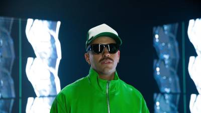 Fotografía cedida por Felipe Molina del cantante colombiano Feid durante una sesión de fotos, en Los Ángeles (EE.UU.). EFE/Felipe Molina