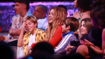 Shakira llegó a los Premios Juventud Awards, que se celebraron en Puerto Rico, junto a sus pequeños.