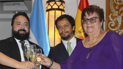 La designada presidencial de Honduras, Doris Gutiérrez; Baltasar Fernández, segunda jefatura de la Embajada de España en Tegucigalpa, y el presidente del Congreso de Honduras Luis Redondo en Tegucigalpa.