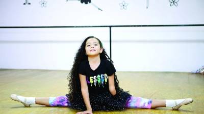 Nació sin su mano izquierda, pero asegura que “no necesito los dos brazos para llegar lejos”.