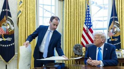 Trump firmó una serie de órdenes ejecutivas este martes en la Casa Blanca.