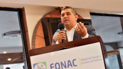 Santos Orellana, candidato presidencial del Movimiento Independiente (MIDE)