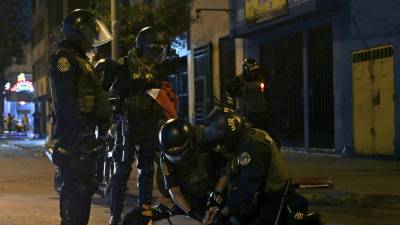 Las fuerzas de seguridad se mantienen desplegadas en las principales ciudades de Perú ante la ola de protestas que exige la renuncia de Boluarte.