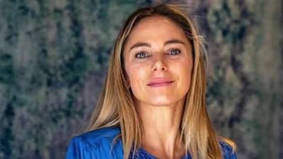 Mariana Derderián y su hija mayor de 9 años están hospitalizadas por las quemaduras recibidas. El padre de sus hijos se encuentra en coma inducido.