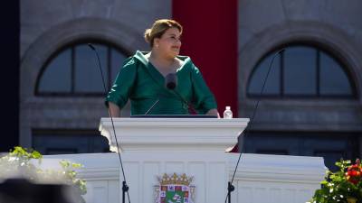 La gobernadora de Puerto Rico Jenniffer González.