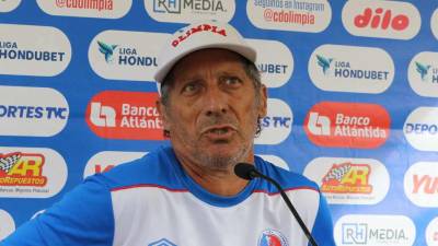 Pedro Troglio compareció este martes en rueda de prensa.