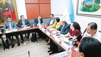 <b><span class=mln_uppercase_mln>Jornada.</span></b> Además del sector obrero, ayer se socializó el proyecto de ley con la bancada nacionalista.<span class=mln_uppercase_mln> </span>