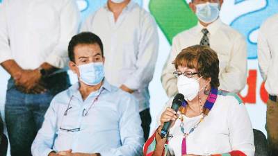 <b><span class=mln_uppercase_mln>Archivo.</span></b> Salvador Nasralla y Doris Gutiérrez hicieron alianzas.<span class=mln_uppercase_mln> </span>