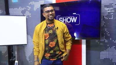 Lester Cano se presentó en las instalaciones de Diario LA PRENSA para presentar su nuevo tema musical “Me lo dijo tu ex”.