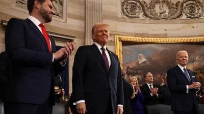 Donald Trump tomó este lunes posesión como presidente número 47 de Estados Unidos, en una ceremonia de investidura que se celebra en el interior del Capitolio por el frío.