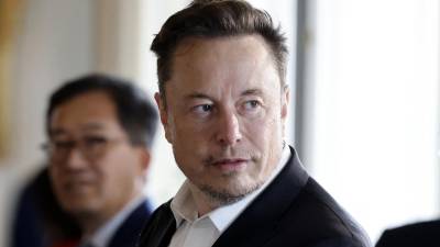 Elon Musk arremetió contra Soros luego de que ‘la bestia negra’ de los conservadores en EEUU vendiera sus acciones en Tesla.