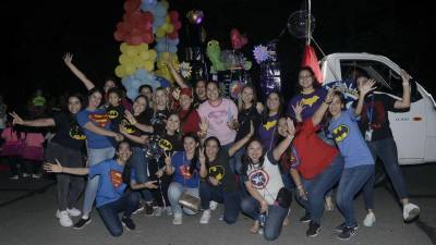 alegría. Con algarabía, color y entusiasmo celebraron el cumpleaños del centro educativo privado, el cual a lo largo de muchos años ha preparado a miles de niños y jóvenes con valores y educación de calidad.