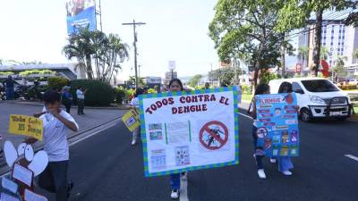 Marcha “Todos contra el dengue” en San Pedro Sula.