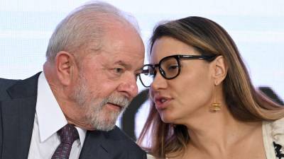 Presidente Luiz Inácio Lula da Silva junto a la primera dama Rosângela ‘Janja’ da Silva.