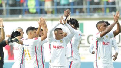 Olimpia empató 2-2 la final de ida ante los Potros del Olancho FC.