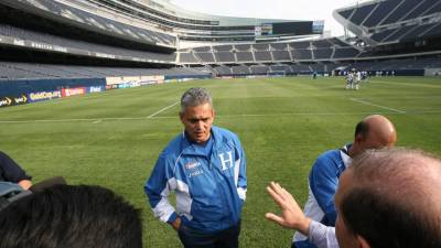 Reinalda Rueda con la indumentaria de entrenamiento de la Selección Nacional de Honduras.