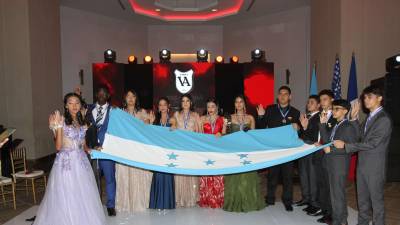 Los jóvenes compartieron una noche memorable, ahora se disponen a comenzar una nueva etapa en sus vidas.