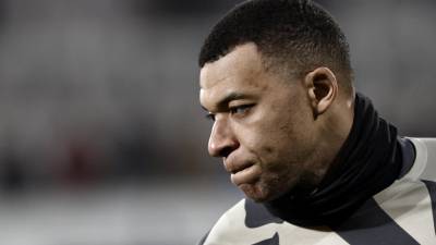 Mbappé tiene contrato con el PSG hasta junio, pero a partir de enero ya puede negociar con otro equipo.