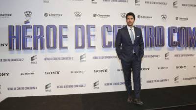 Eduardo Verastegui en el estreno de la cinta 'Heroe de comercial 2'
