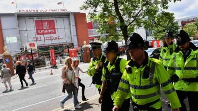 Un fuerte dispositivo de seguridad ha sido desplegado por la policía de Mánchester para garantizar la seguridad durante el concierto.