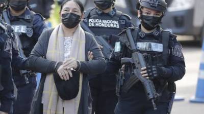 Herlinda Bobadilla justo antes de ser extraditada el 26 de julio de 2022.