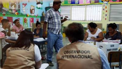 Los observadores internacionales estuvieron en las elecciones primarias.