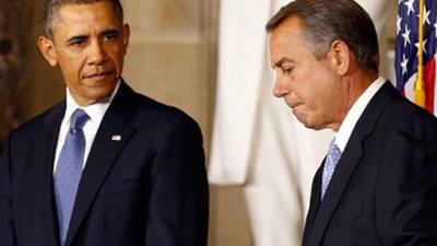 El presidente de EUA, Barack Obama, con el presidente de la Cámara, el republicano John Boehner.