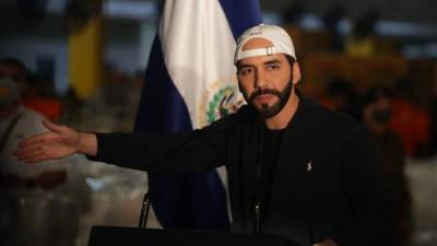 El presidente de El Salvador, Nayib Bukele, ofrece una conferencia de prensa este lunes, en Ilopango (El Salvador). EFE/ Rodrigo Sura