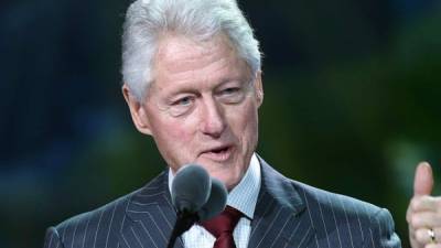 El expresidente Clinton lamentó su decisión tras los ataques del 11S.