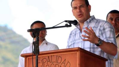 El ministro Samuel Reyes exigió pruebas.