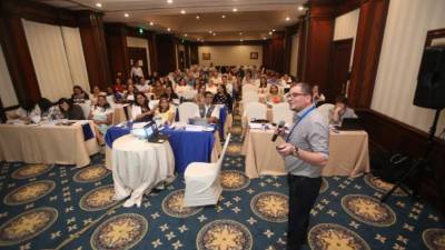 El taller inició ayer y concluye hoy.