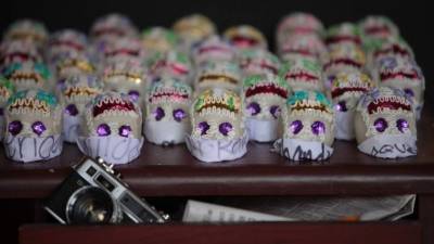 En México, se instaló un altar para recordar a los periodistas que han caído víctimas de la violencia mientras ejercen su profesión.