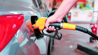 Rebajas están motivadas por la caída de precios en las últimas semanas.