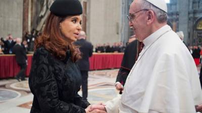La presidenta argentina Cristina Kirchner con el papa Francisco.