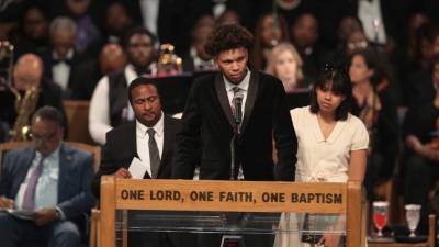 Miembros de la familia de Aretha Franklin en el funeral de la cantante el pasado 31 de agosto./AFP