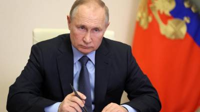 Putin recibe duras advertencias de los líderes de la Unión Europea y la OTAN por el despliegue de tropas rusas en la frontera con Ucrania.