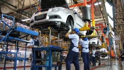 Tres de siete plantas que funcionan en Venezuela (Chrysler, Iveco y Mack) paralizaron su producción por completo.
