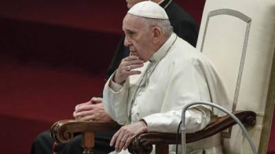 El papa Francisco preside su tradicional audiencia general de los miércoles en la sala Nervi, en el Vaticano, este 12 de diciembre. EFE