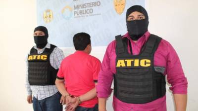 Sánchez Aguilar es custodiado por agentes de la ATIC.